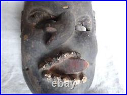 Rare, masque Africain ancien a compartiment (j'en demande par 5 millions)