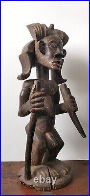 Statue De chef Chokwe / tshokwe