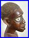 Statue-africaine-art-tribal-statue-en-bois-patine-brun-rouge-et-cavite-Congo-01-krgv