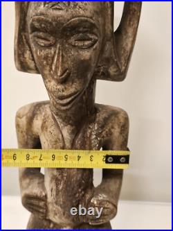 Statuette Chokwe Statue Chokwe Mwanangana Original Vers 1830. Art Africain
