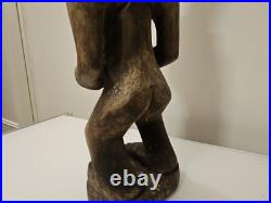 Statuette Chokwe Statue Chokwe Mwanangana Original Vers 1830. Art Africain