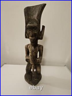 Statuette Chokwe Statue Chokwe Mwanangana Original Vers 1830. Art Africain