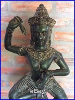 Statuette Danseuse Apsara en bronze Khmer socle bois 47 cm. Origine Cambodge