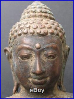 Superbe Bouddha en Bronze Java Indonésie
