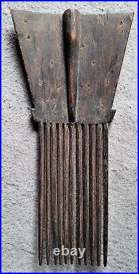 Superbe peigne en bois ancien de Timor Indonesia tribal comb 27 cm très bon état