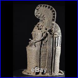 Tete commemorative Oba a ailettes Bini Edo Bronzes du Benin