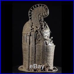 Tete commemorative Oba a ailettes Bini Edo Bronzes du Benin