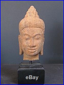 Tête de Bouddha Khmer en Grès du CAMBODGE