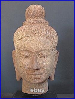 Tête de Bouddha Khmer en Grès du CAMBODGE