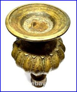 Vase Moghol Antique En Bronze 17th Century Antique Mughal Bronze Hookah Base